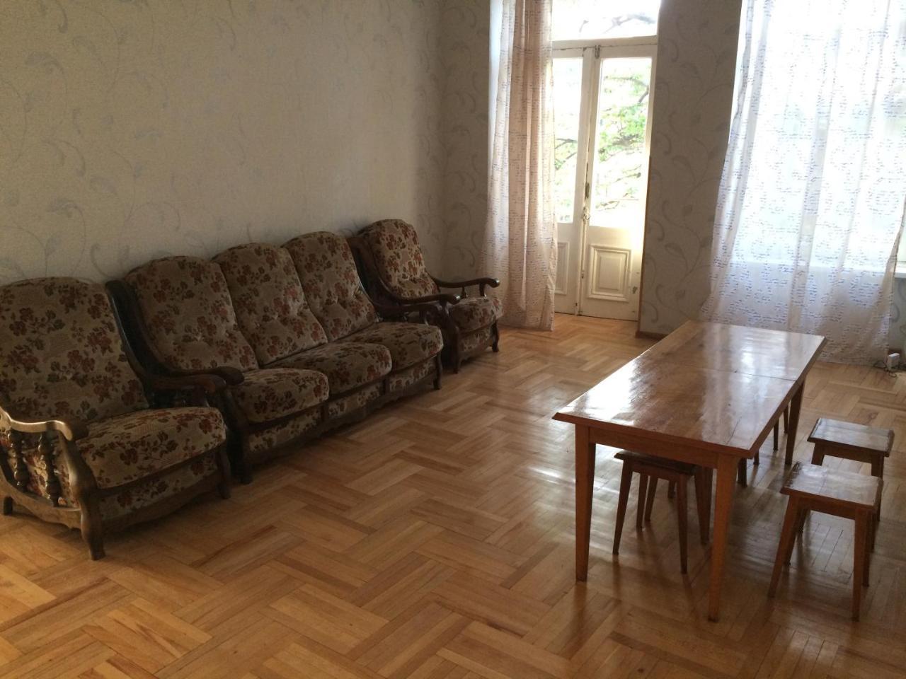 Apartment Ekako Tbilisi Bagian luar foto