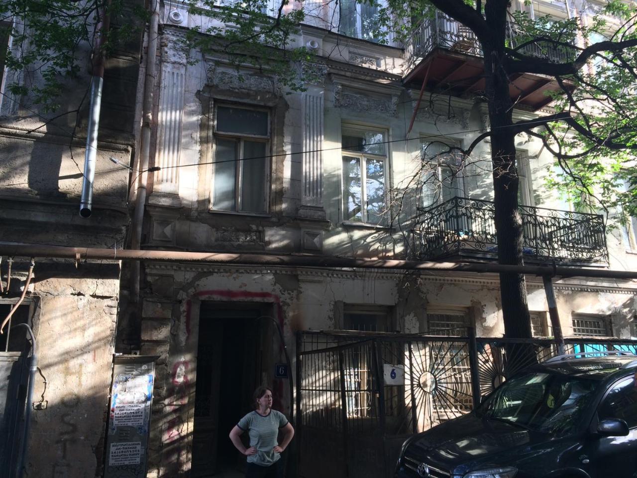 Apartment Ekako Tbilisi Bagian luar foto