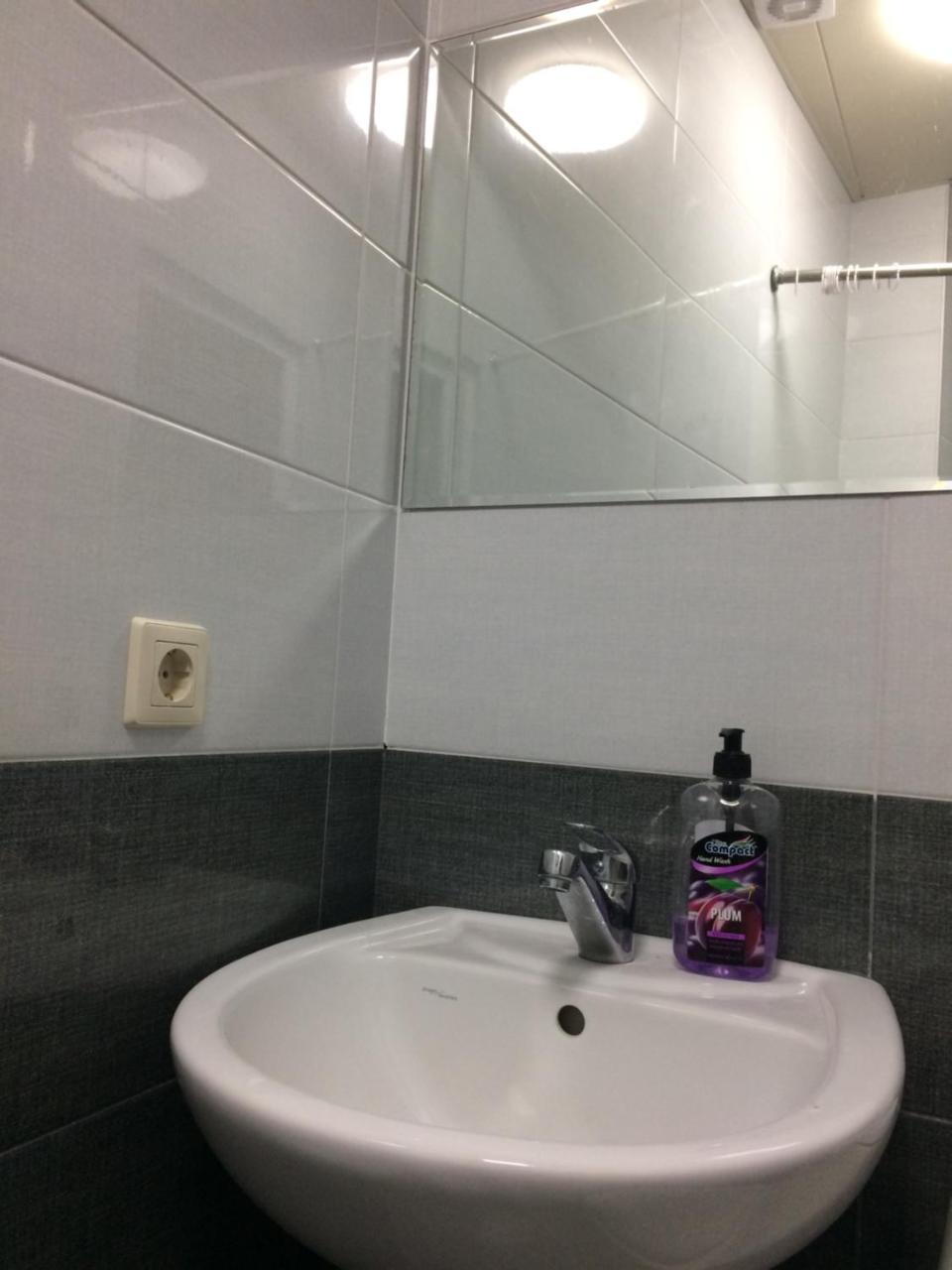Apartment Ekako Tbilisi Bagian luar foto